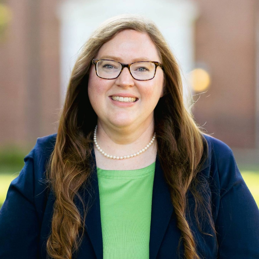 Claire Baker headshot