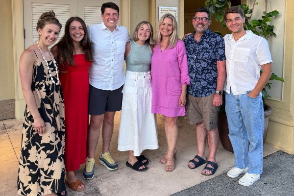 Family photo of Kelly family