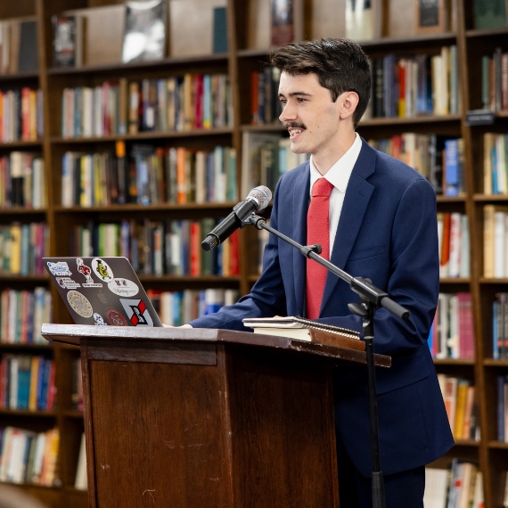 Agustine Honors Collegium Senior Thesis Presentation